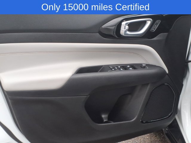 Certified 2024 Jeep Compass Limited w/ Elite Group AWD/4WD image 8