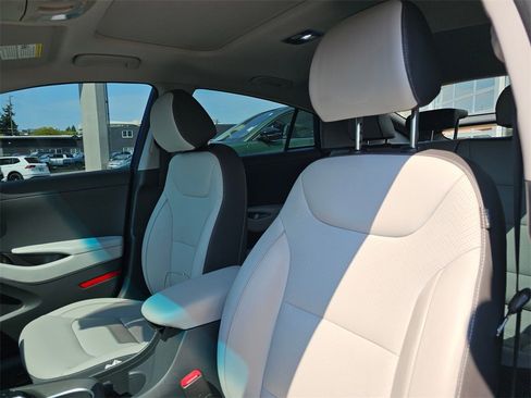 Used 2022 Hyundai Ioniq Limited image 23