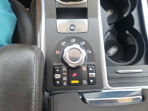 Used 2010 Land Rover Range Rover Sport HSE LUX image 20