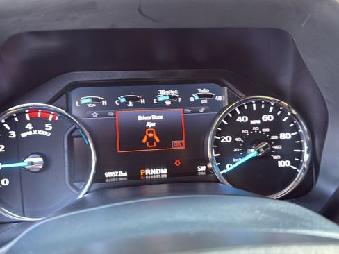 Used 2022 Ford F250 Lariat w/ Lariat Ultimate Package AWD/4WD image 13