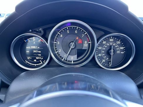 Used 2023 MAZDA MX-5 Miata Club image 10