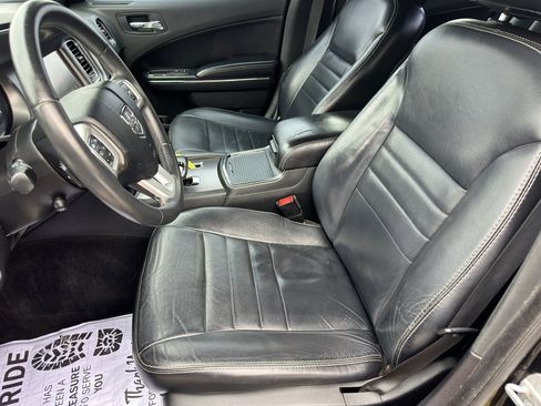 Used 2013 Dodge Charger SXT Plus image 9