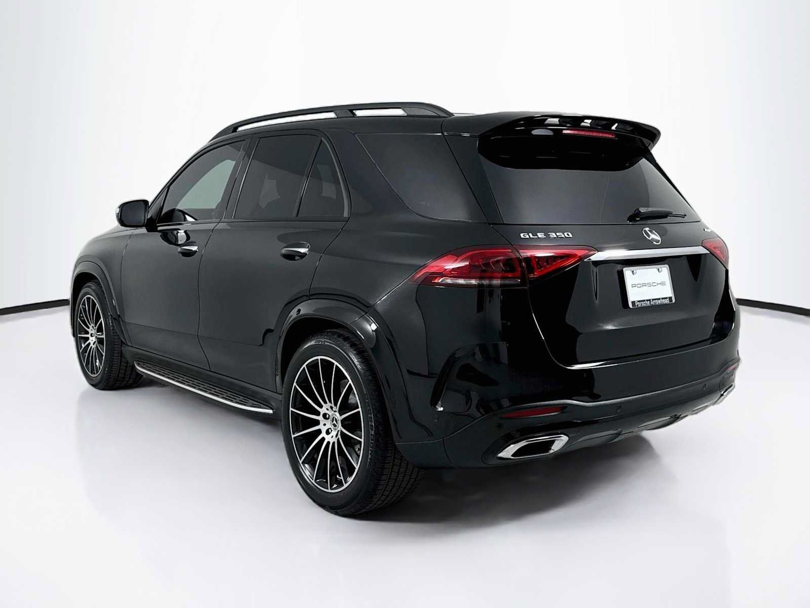 Used 2020 Mercedes-Benz GLE 350 4MATIC image 3
