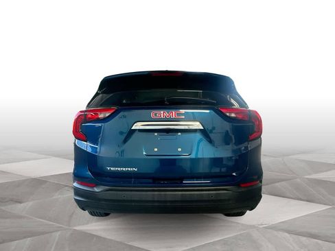 Used 2020 GMC Terrain SLE w/ Driver Convenience Package FWD image 7