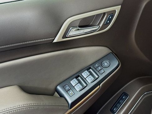 Used 2020 GMC Yukon Denali w/ Open Road Package RWD image 18