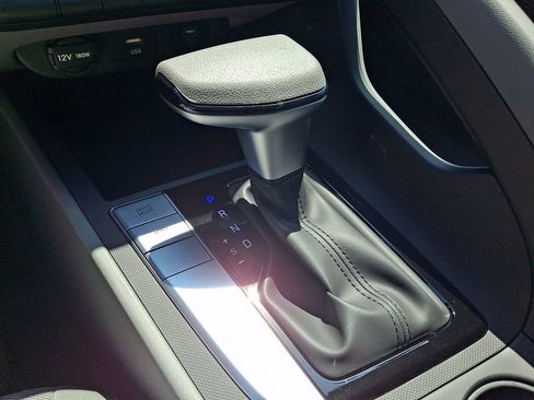 New 2026 Hyundai Elantra SE FWD image 11