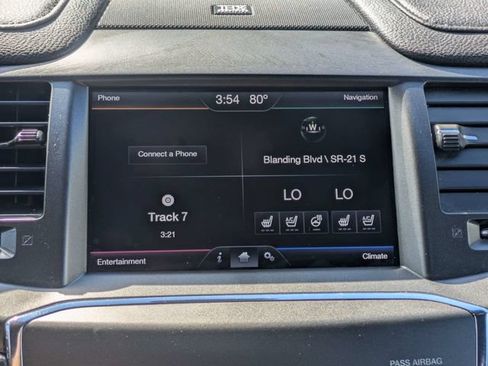 Used 2013 Lincoln MKS FWD image 20