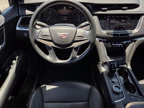 Used 2021 Cadillac XT5 Premium Luxury FWD image 16