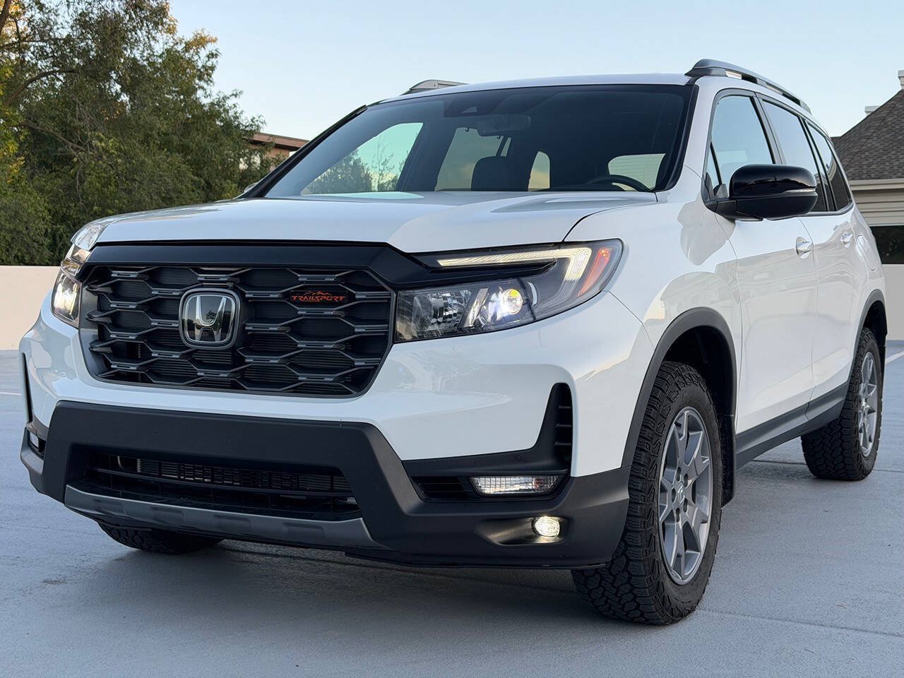 Used 2024 Honda Passport TrailSport image 1