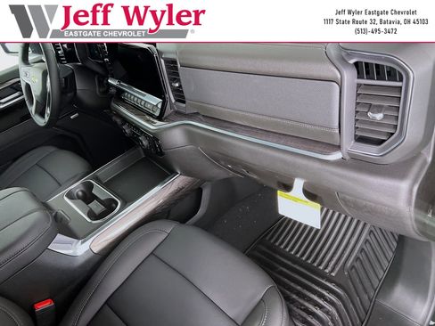 New 2026 Chevrolet Silverado 3500 LTZ w/ LTZ Convenience Package image 23