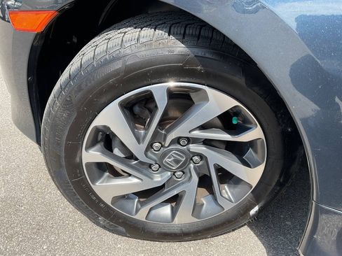 Used 2017 Honda Civic EX image 41