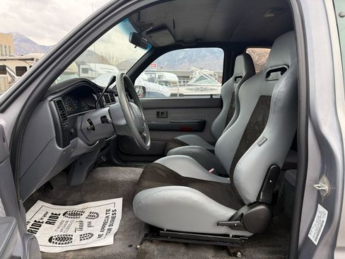 Used 1996 Toyota Tacoma image 12