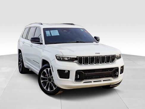 Used 2021 Jeep Grand Cherokee L Overland w/ Advanced Protech Group III image 2