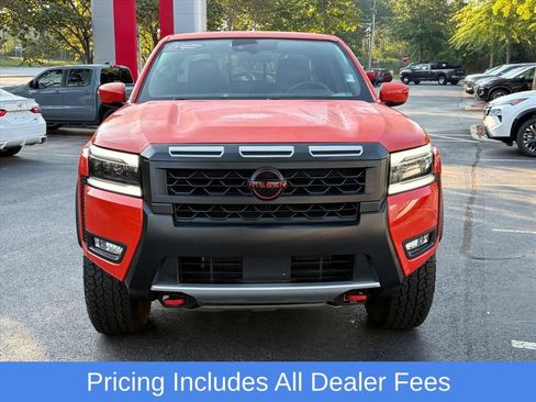 Certified 2025 Nissan Frontier PRO-4X w/ Tow Package AWD/4WD image 4