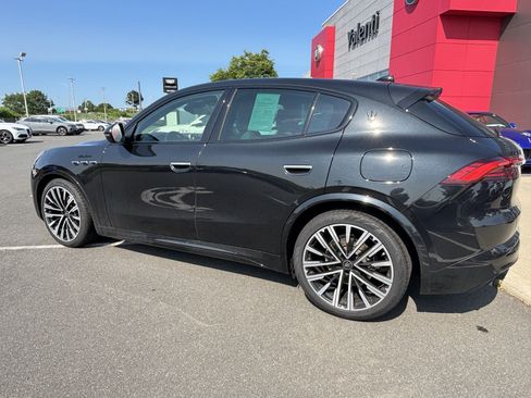 Used 2023 Maserati Grecale Modena AWD/4WD image 5