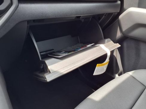 New 2025 Chevrolet Colorado LT w/ LT Convenience Package image 11