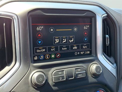 Used 2021 Chevrolet Silverado 1500 LT Trail Boss w/ Convenience Package II AWD/4WD image 16