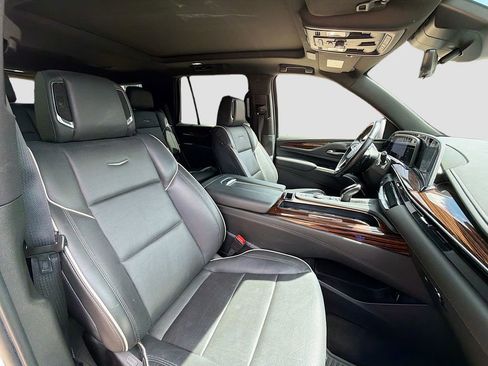 Used 2023 Cadillac Escalade Premium Luxury w/ LPO, Radiant Package AWD/4WD image 31