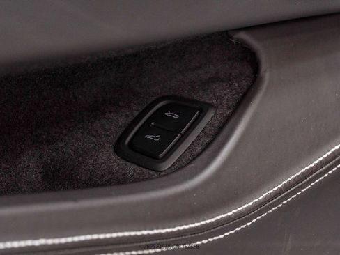 Used 2020 Chevrolet Corvette Stingray Premium Cpe w/ 3LT Preferred Equipment Group image 37