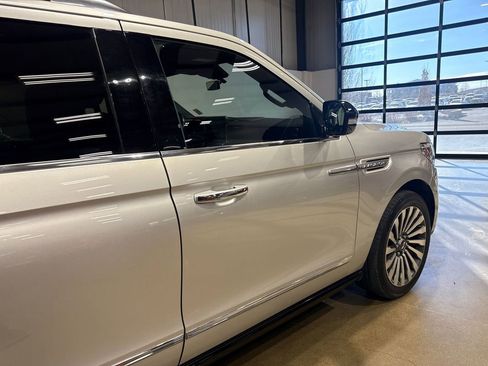 Used 2018 Lincoln Navigator Reserve w/ Technology Package image 34