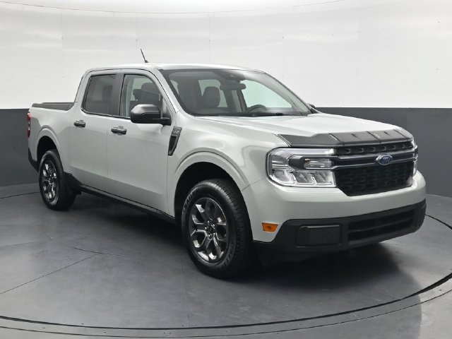 Used 2024 Ford Maverick XLT FWD image 2