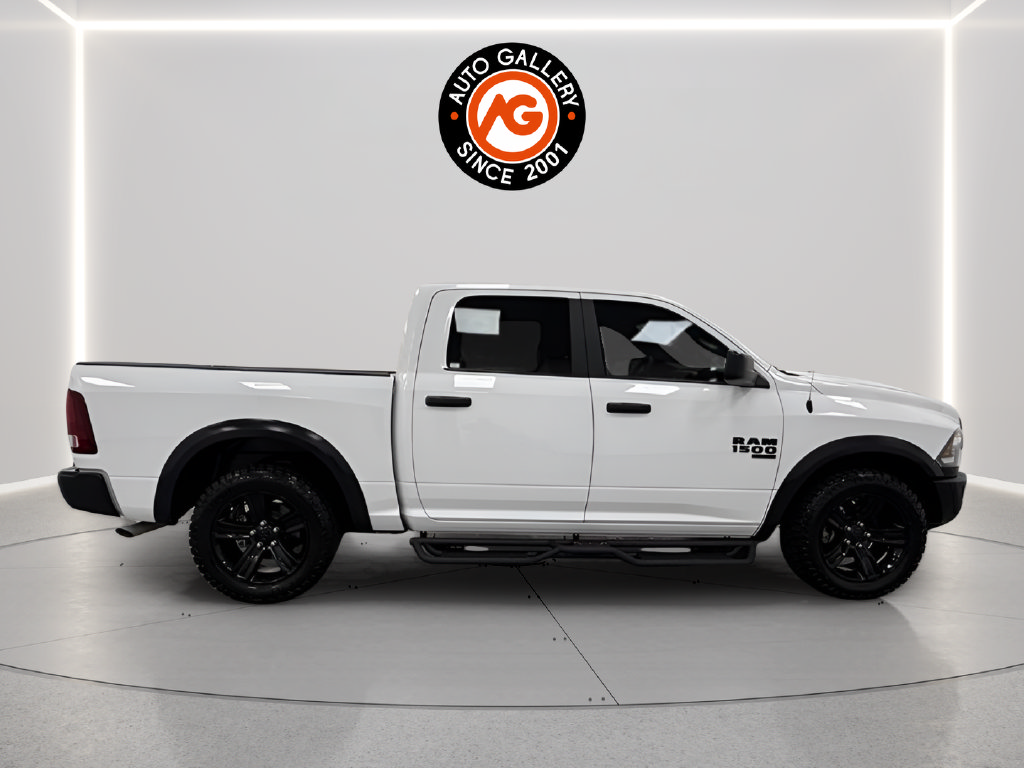Used 2024 RAM 1500 Warlock RWD image 9