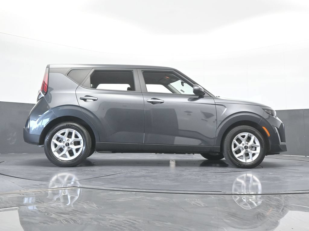 Used 2024 Kia Soul LX w/ Option Group 015 FWD image 57