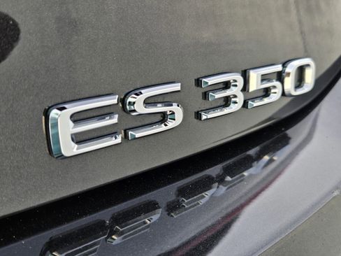 Certified 2025 Lexus ES 350 w/ Premium Package image 28
