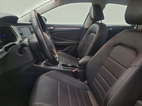 Used 2022 Volkswagen Jetta SE FWD image 17