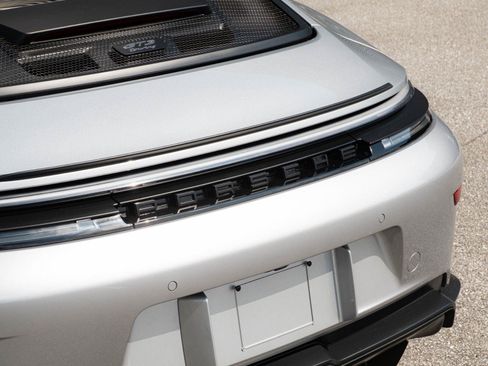 Used 2026 Porsche 911 GT3 RWD image 30
