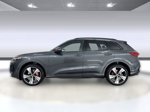 New 2026 Audi SQ5 Premium Plus AWD/4WD image 2