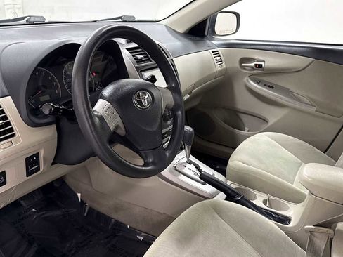 Used 2012 Toyota Corolla LE image 12