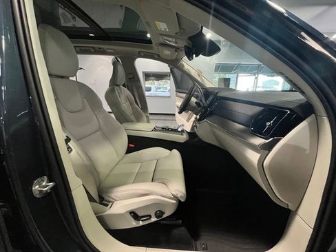 Used 2026 Volvo XC90 B6 Ultra w/ Protection Package image 13