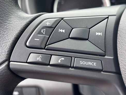 Certified 2025 Nissan Kicks Play S FWD image 11