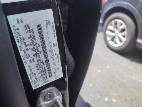 Used 2025 Ford Escape ST-Line FWD image 4