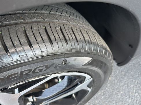 Used 2023 Chevrolet TrailBlazer RS image 37