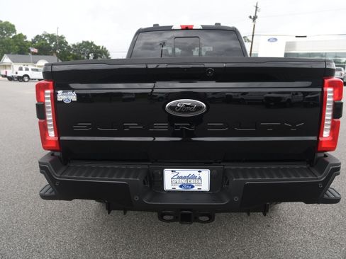 New 2026 Ford F250 Lariat w/ Black Appearance Package AWD/4WD image 8