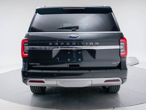 Used 2022 Ford Expedition Max Limited image 9