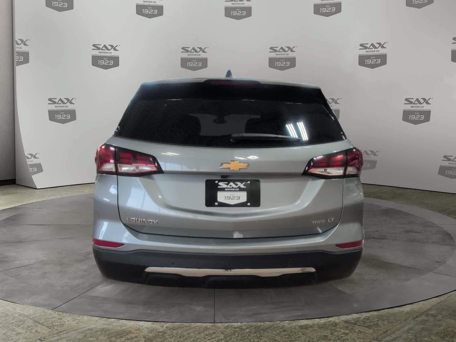 Used 2024 Chevrolet Equinox LT AWD/4WD image 4
