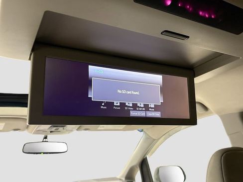 Used 2015 Toyota Sienna XLE Premium image 28