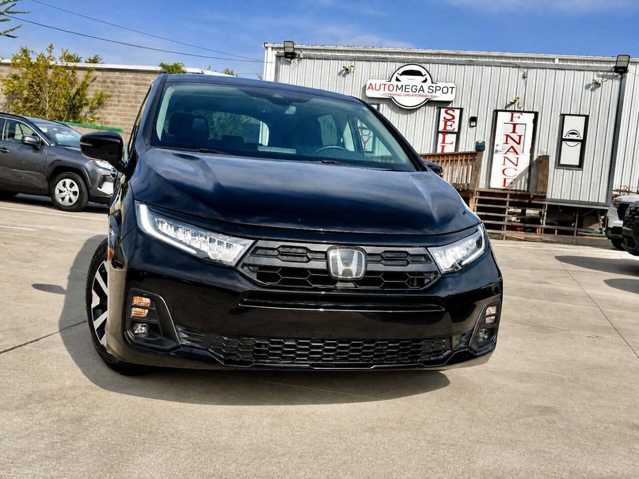 Used 2026 Honda Odyssey EX-L image 1