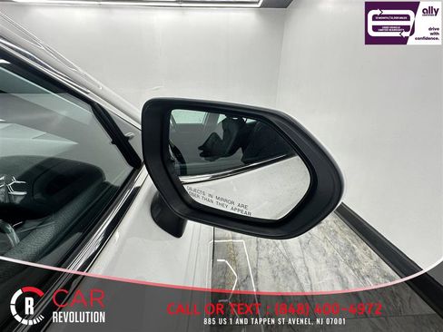 Used 2022 Toyota Camry SE FWD image 48