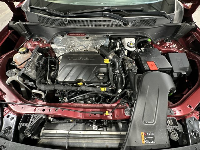 Used 2025 Chevrolet Trax RS FWD image 22