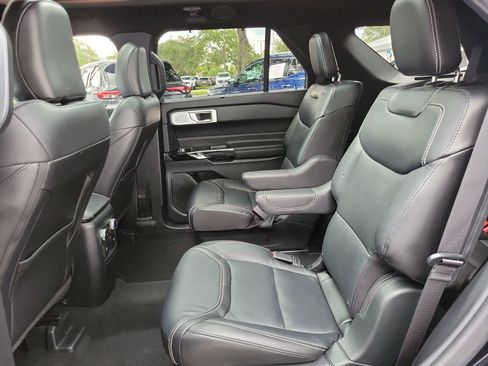 Used 2023 Ford Explorer ST w/ Equipment Group 401A AWD/4WD image 9