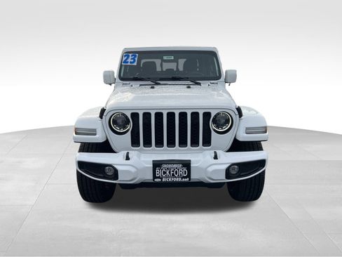 Used 2023 Jeep Gladiator Overland image 2