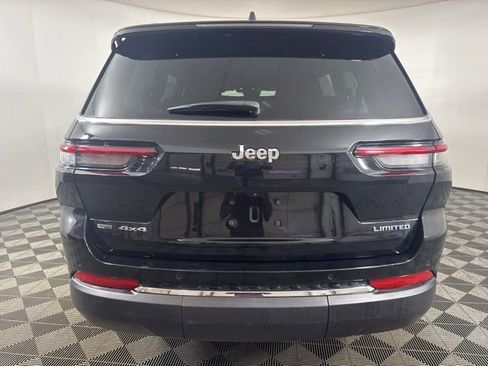 Used 2022 Jeep Grand Cherokee L Limited image 24