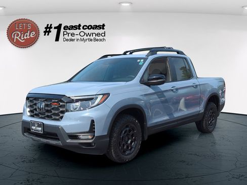 Certified 2025 Honda Ridgeline TrailSport+ image 1