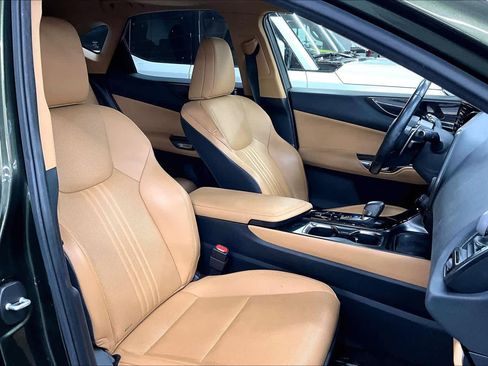 Used 2024 Lexus NX 250 FWD image 8