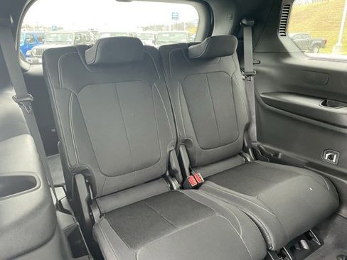 New 2025 Jeep Grand Cherokee L Laredo image 53