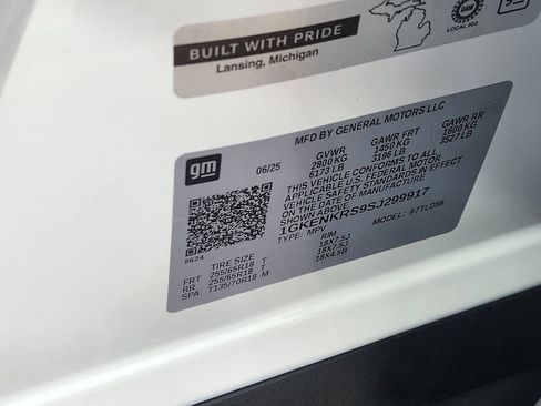 Used 2025 GMC Acadia Elevation image 33